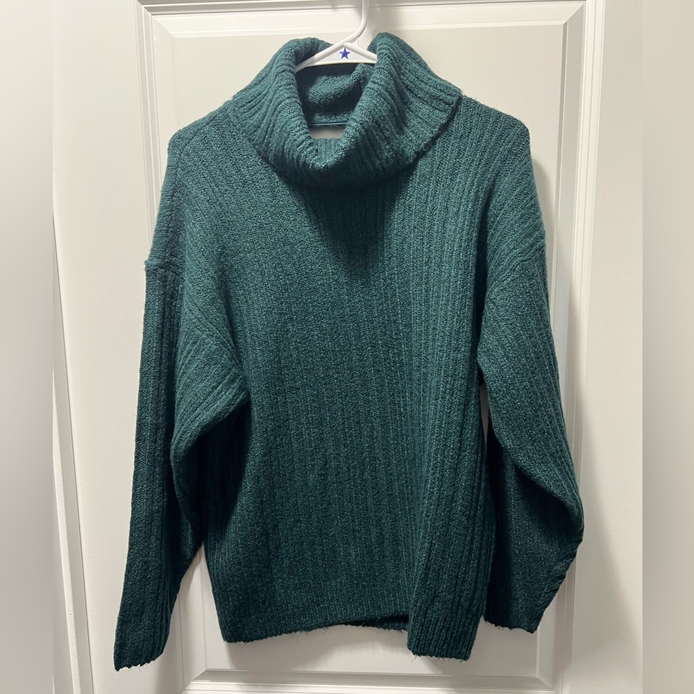 CAbi Women's Sweater